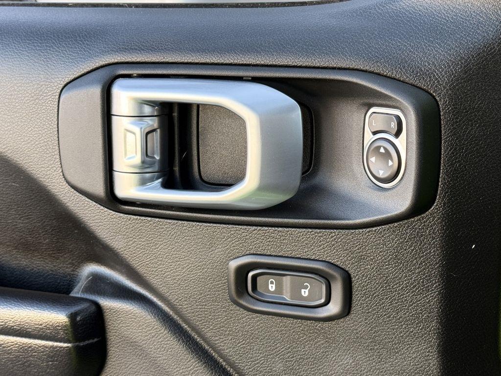 Jeep Gladiator Sport 2021