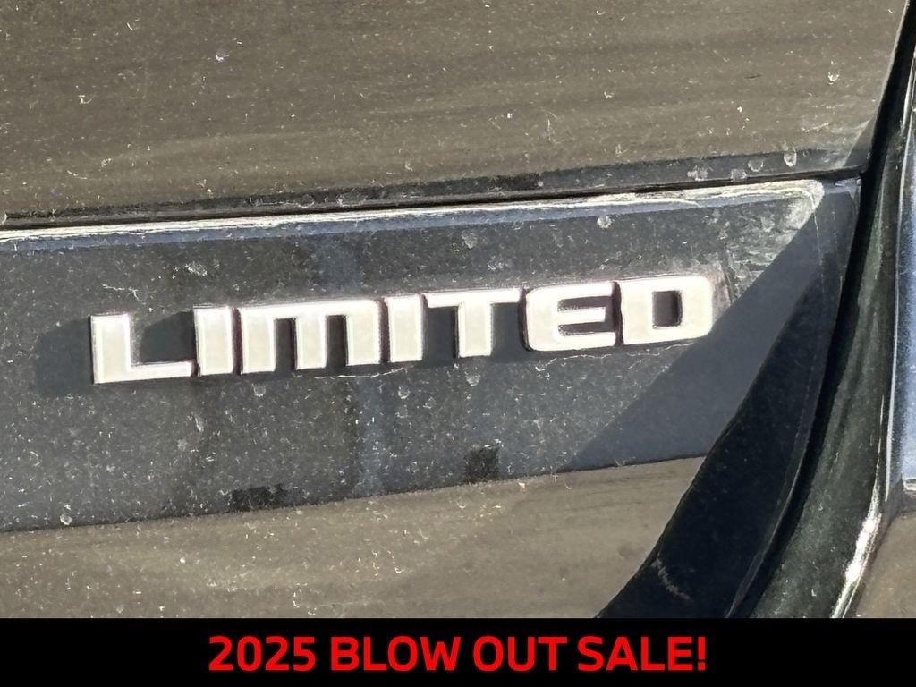 Jeep Grand Cherokee L Limited 4WD 2025