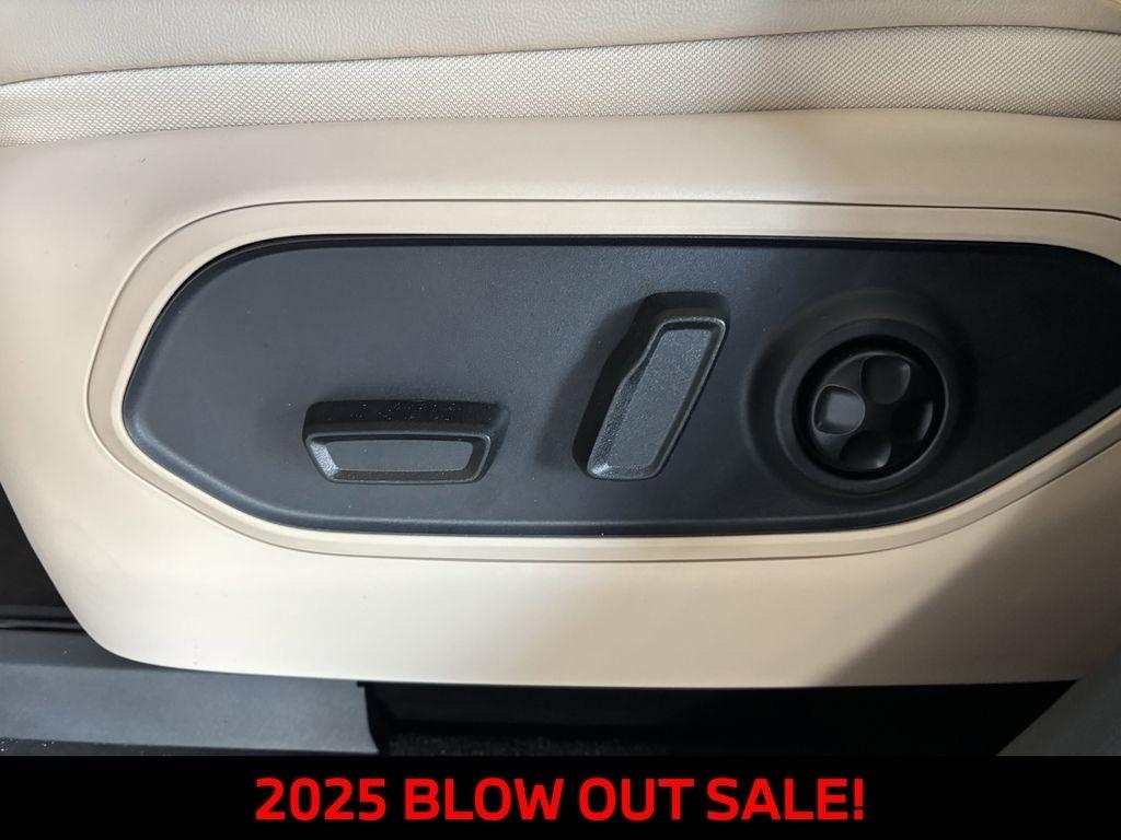 Jeep Grand Cherokee L Limited 4WD 2025