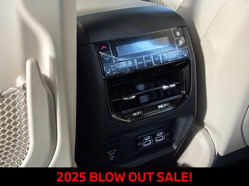 Jeep Grand Cherokee L Limited 4WD 2025