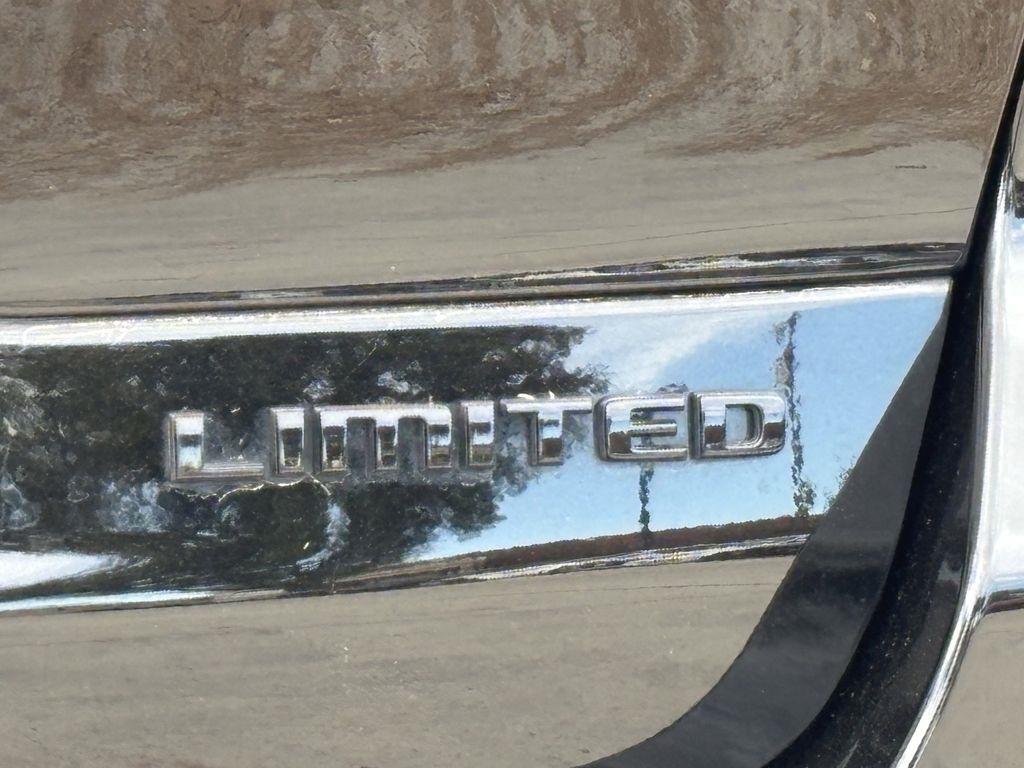 Jeep Grand Cherokee L Limited 4WD 2025