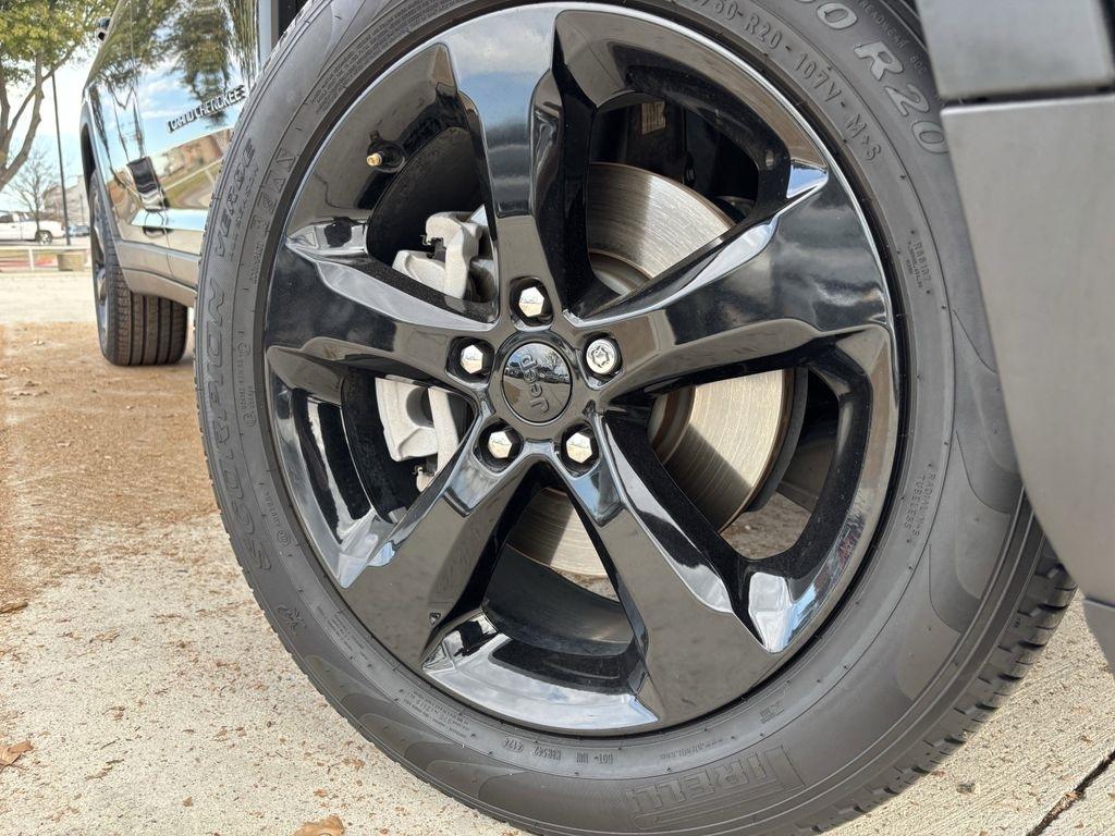 Jeep Grand Cherokee L Limited 4WD 2025