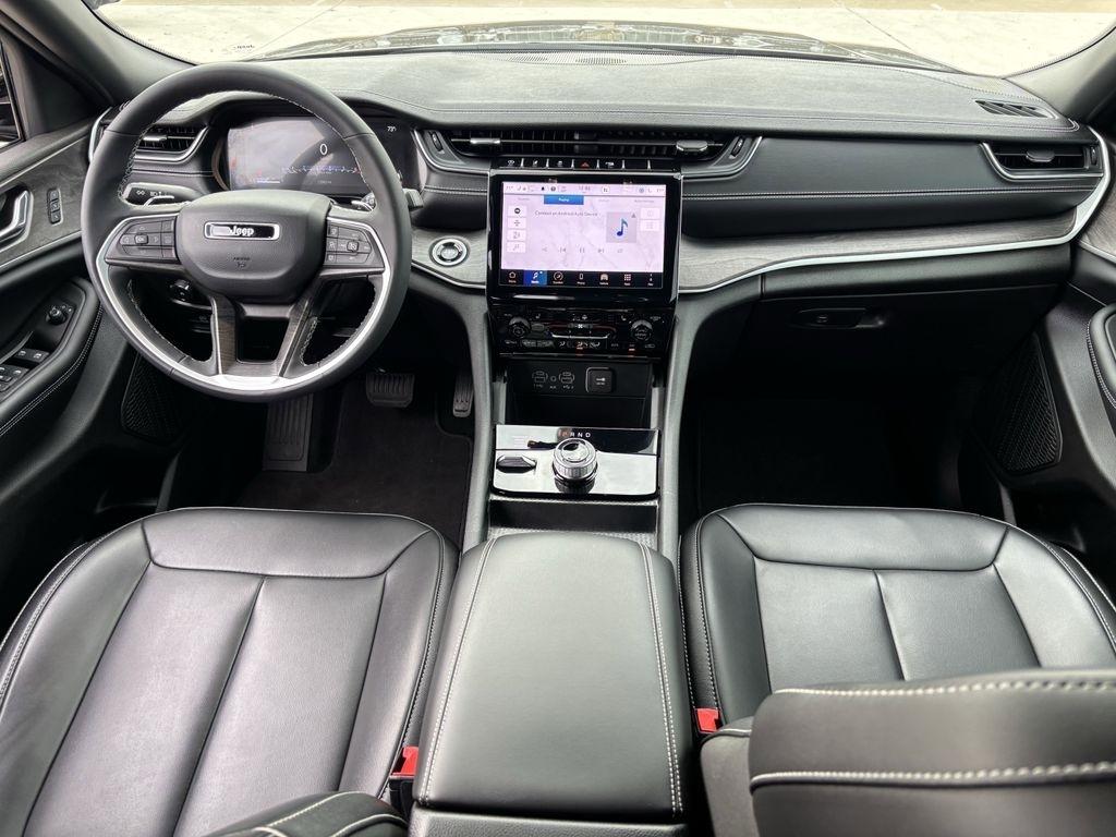 Jeep Grand Cherokee L Limited 4WD 2025