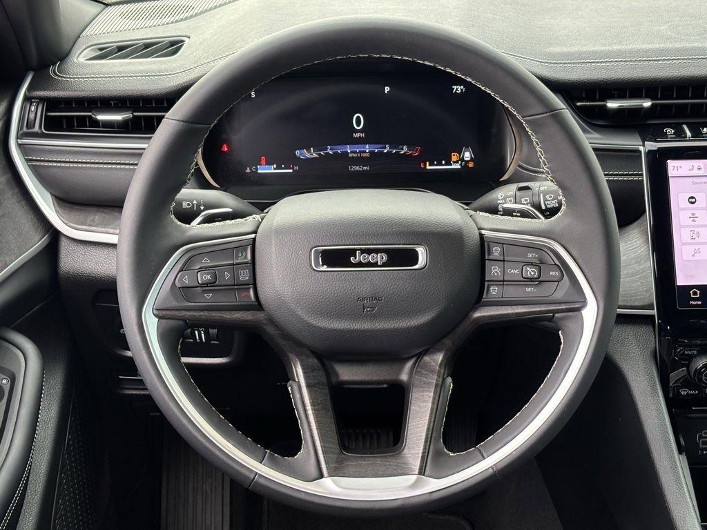 Jeep Grand Cherokee L Limited 4WD 2025