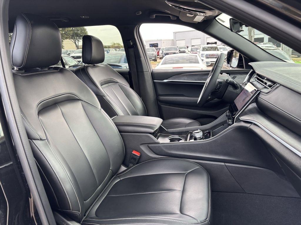 Jeep Grand Cherokee L Limited 4WD 2025