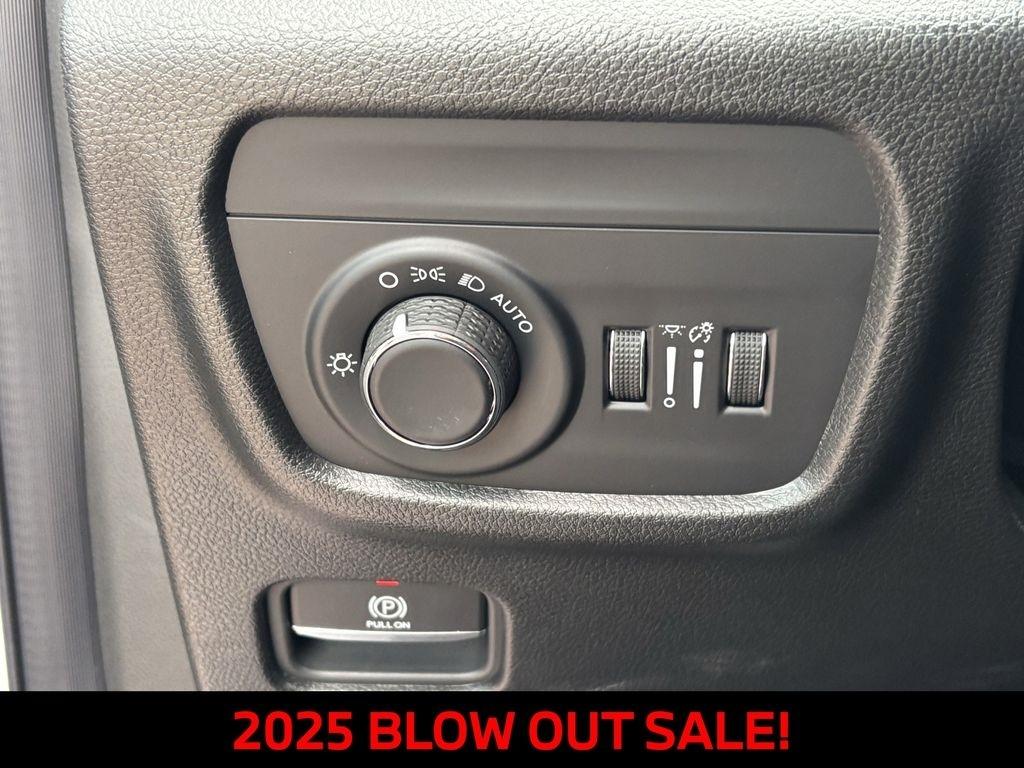 Jeep Grand Cherokee L Laredo 2025