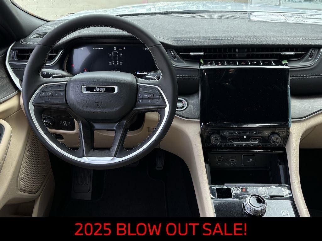 Jeep Grand Cherokee L Limited 2WD 2025