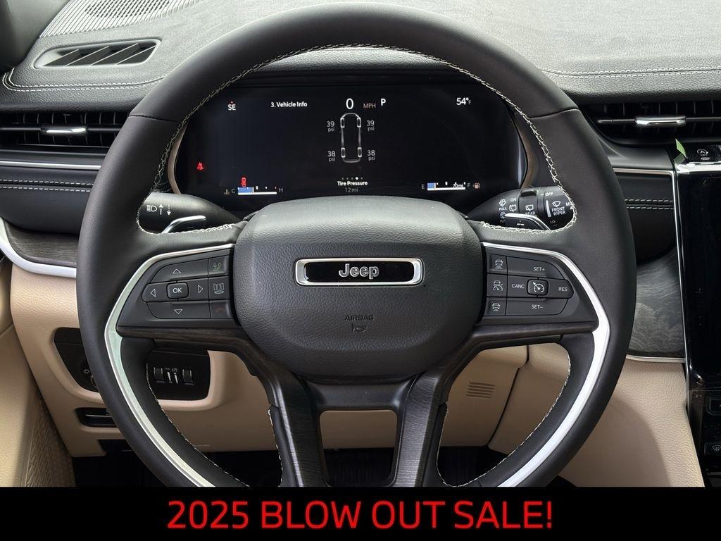 Jeep Grand Cherokee L Limited 2WD 2025