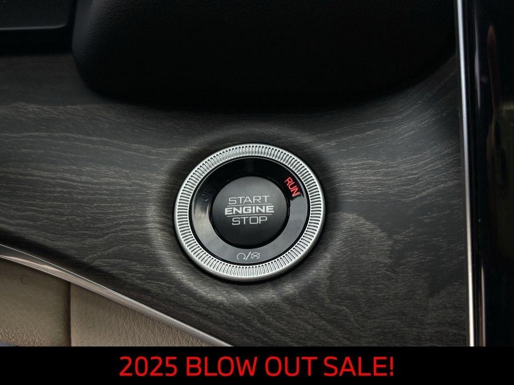 Jeep Grand Cherokee L Limited 2WD 2025