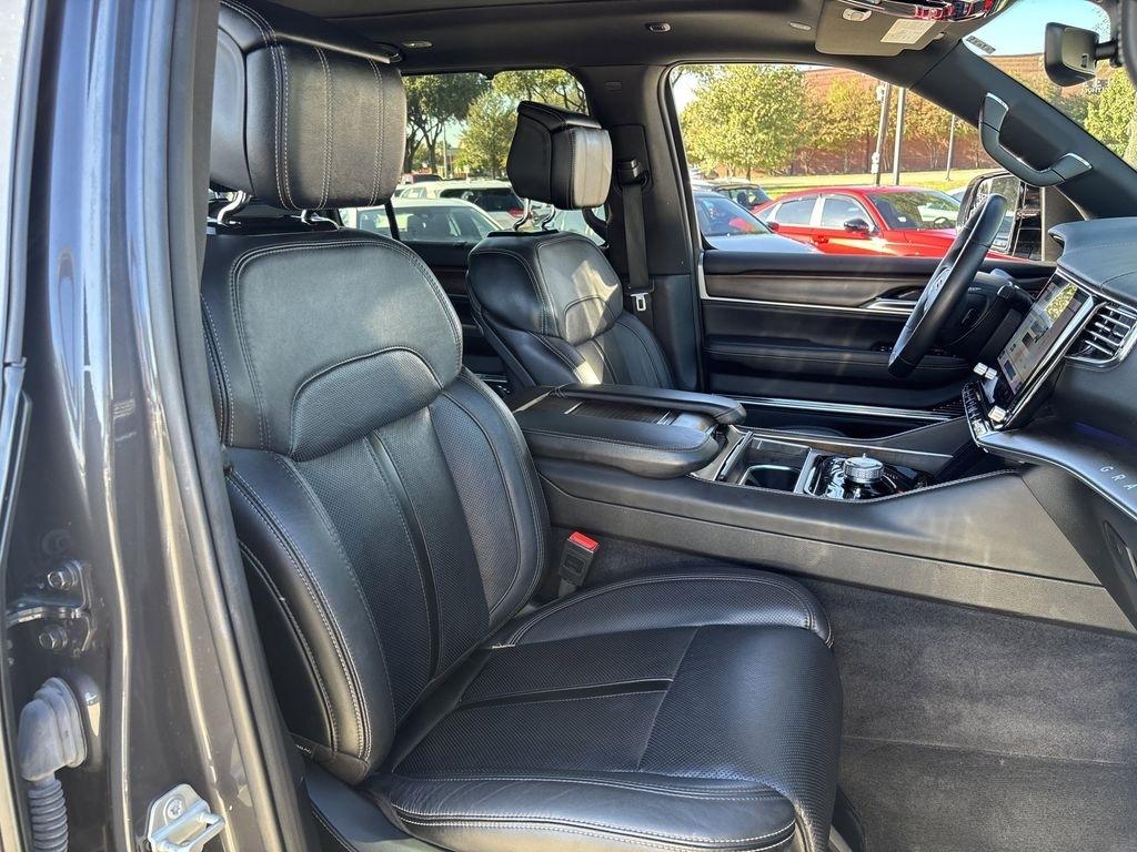 Jeep Grand Wagoneer Base 2024