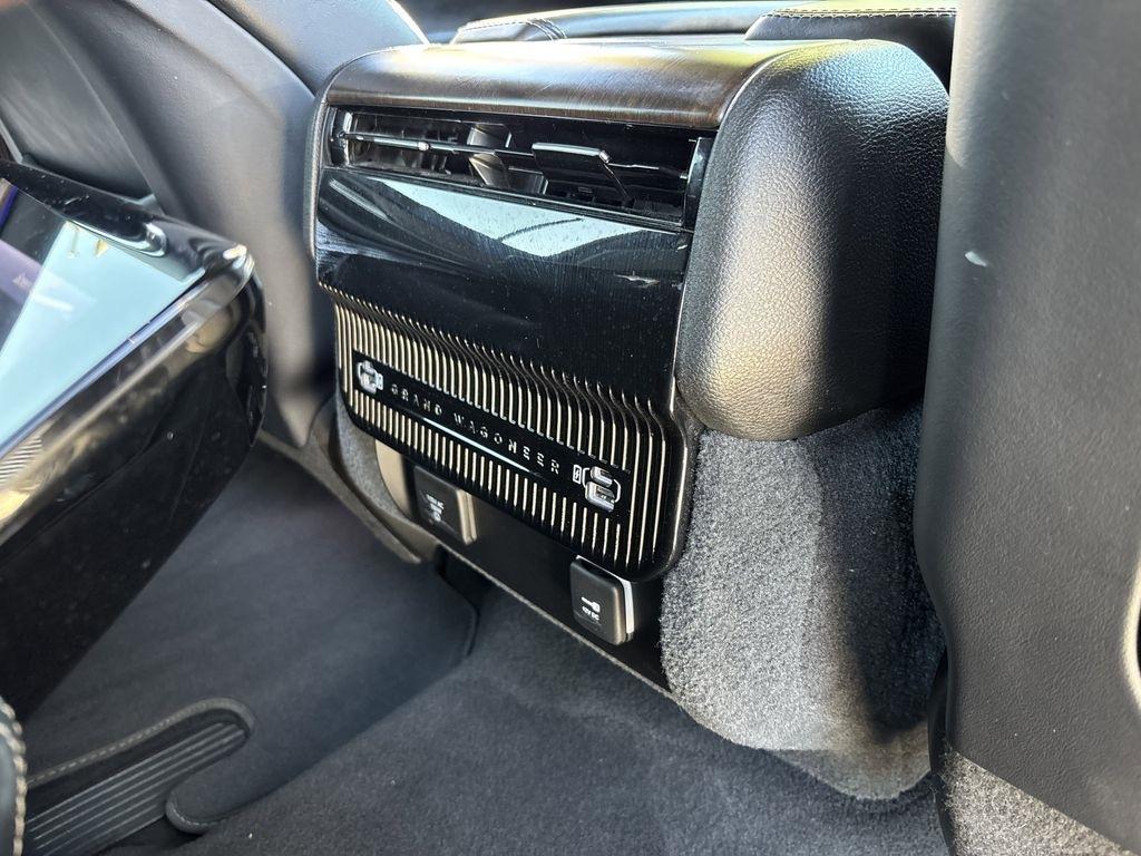 Jeep Grand Wagoneer Base 2024