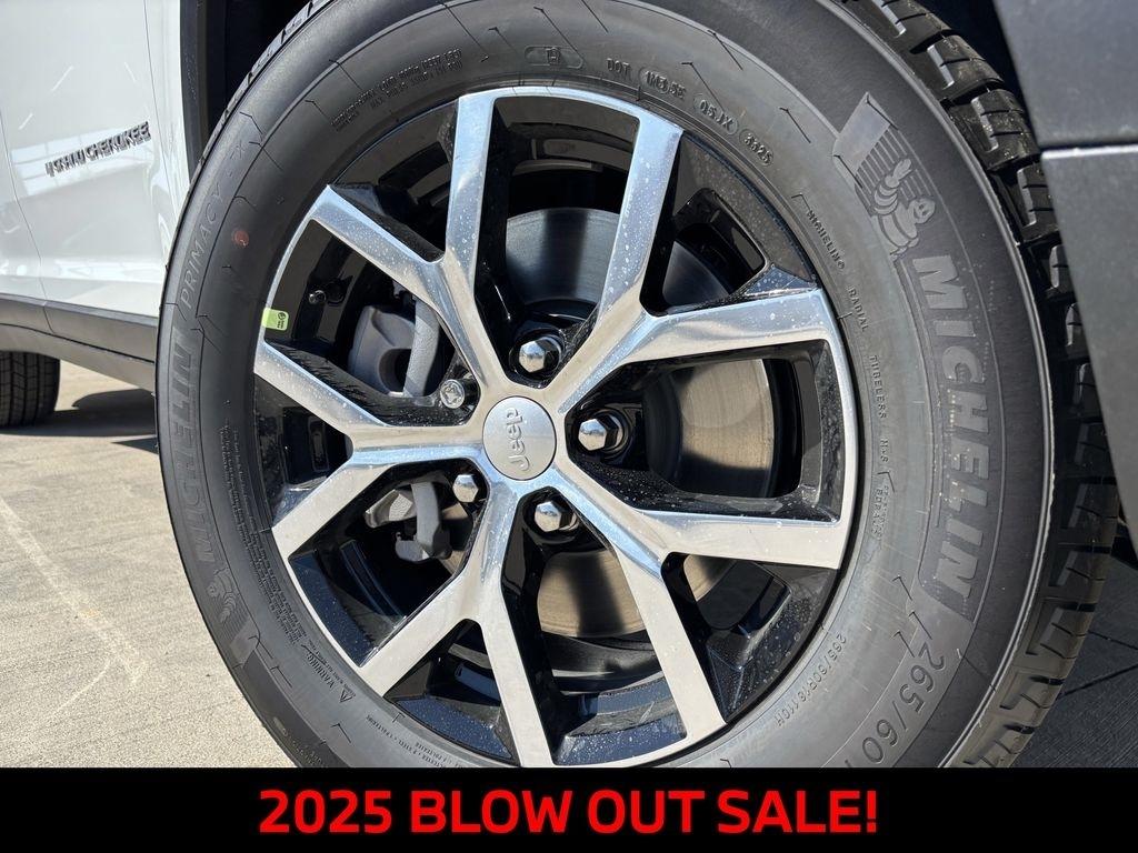 Jeep Grand Cherokee L Limited 4WD 2025