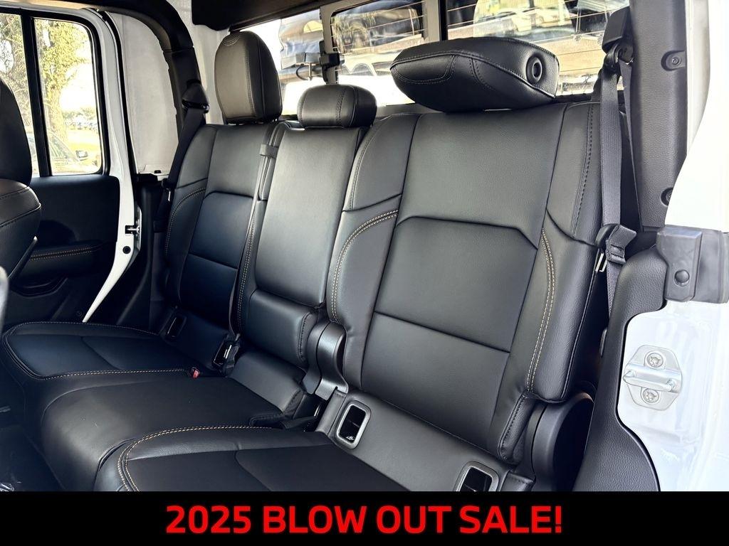 Jeep Gladiator Sport 2025