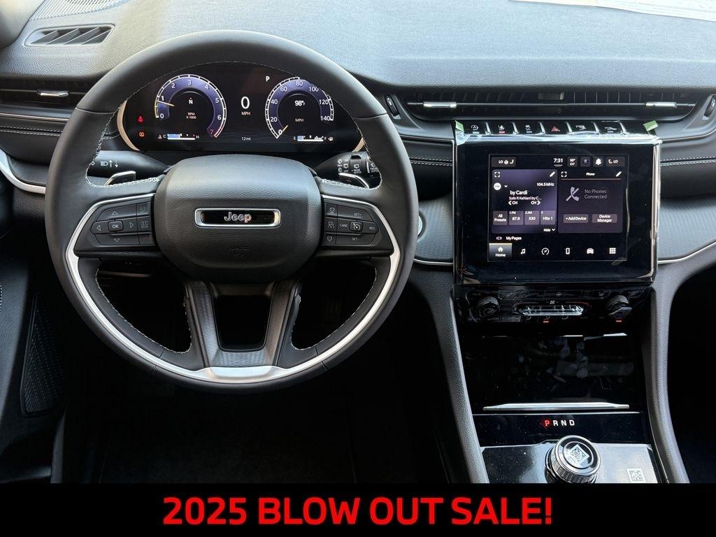 Jeep Grand Cherokee L Laredo 2025