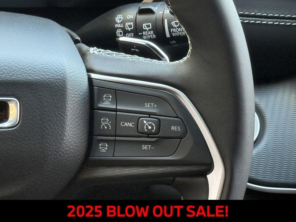 Jeep Grand Cherokee L Laredo 2025