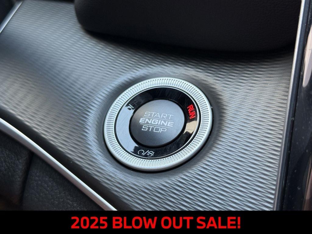 Jeep Grand Cherokee L Laredo 2025