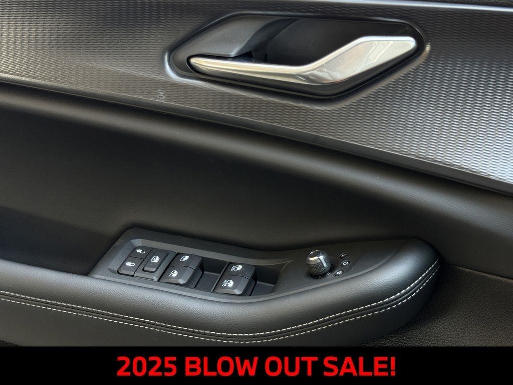 Jeep Grand Cherokee L Laredo 2025