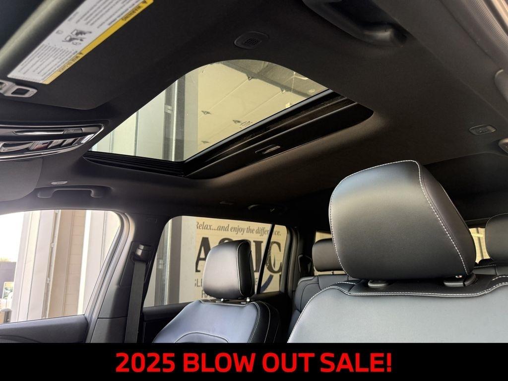 Jeep Grand Cherokee L Laredo 2025