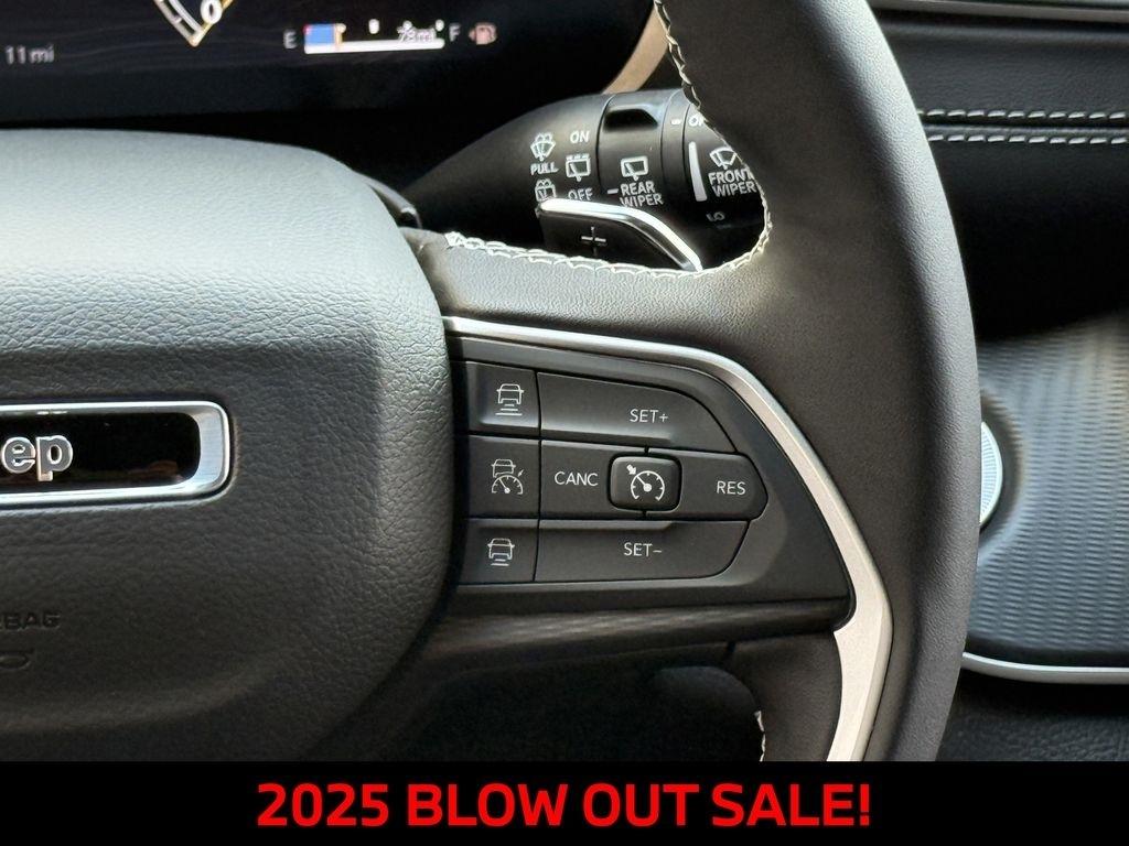 Jeep Grand Cherokee L Laredo 2025