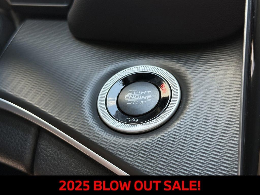 Jeep Grand Cherokee L Laredo 2025