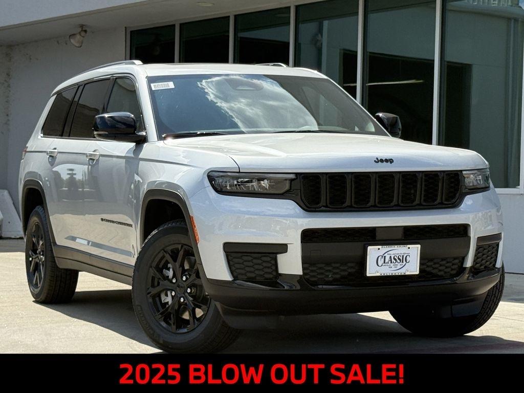 Jeep Grand Cherokee L Laredo 4WD 2025