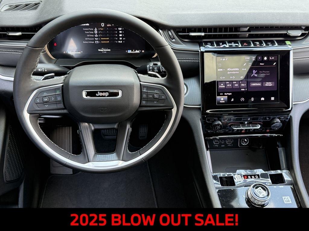 Jeep Grand Cherokee L Laredo 4WD 2025