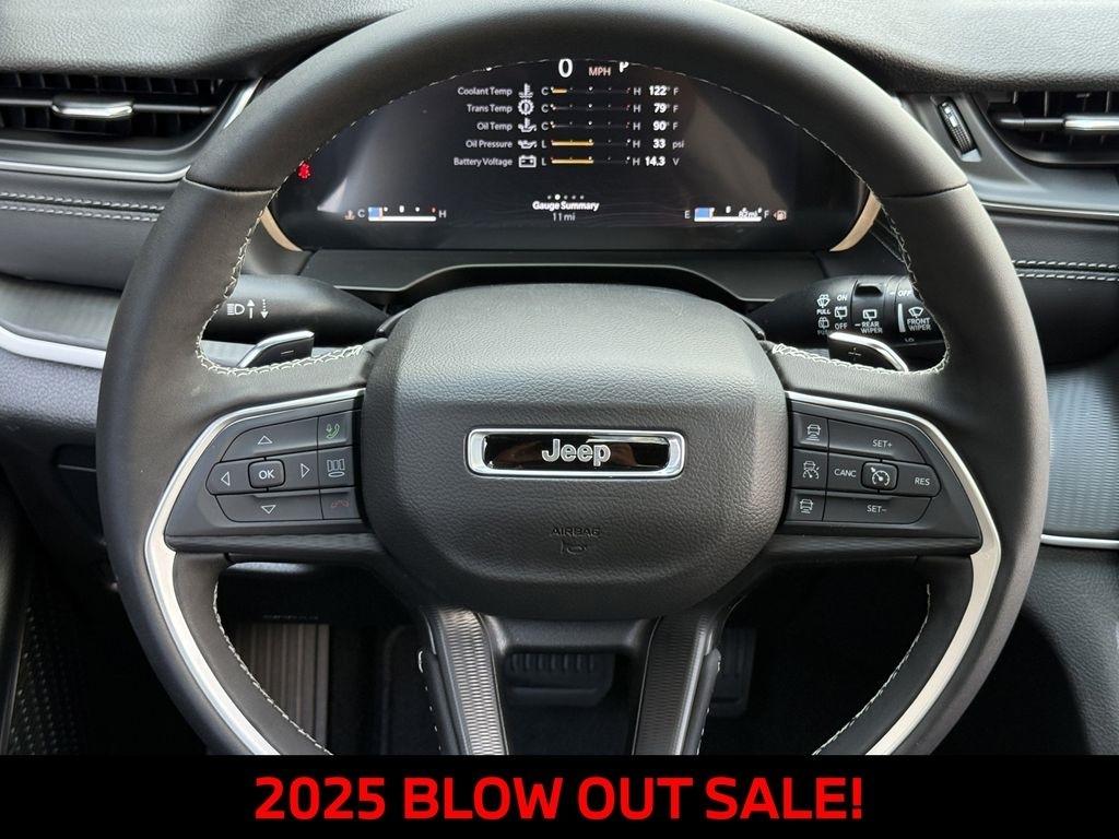 Jeep Grand Cherokee L Laredo 4WD 2025