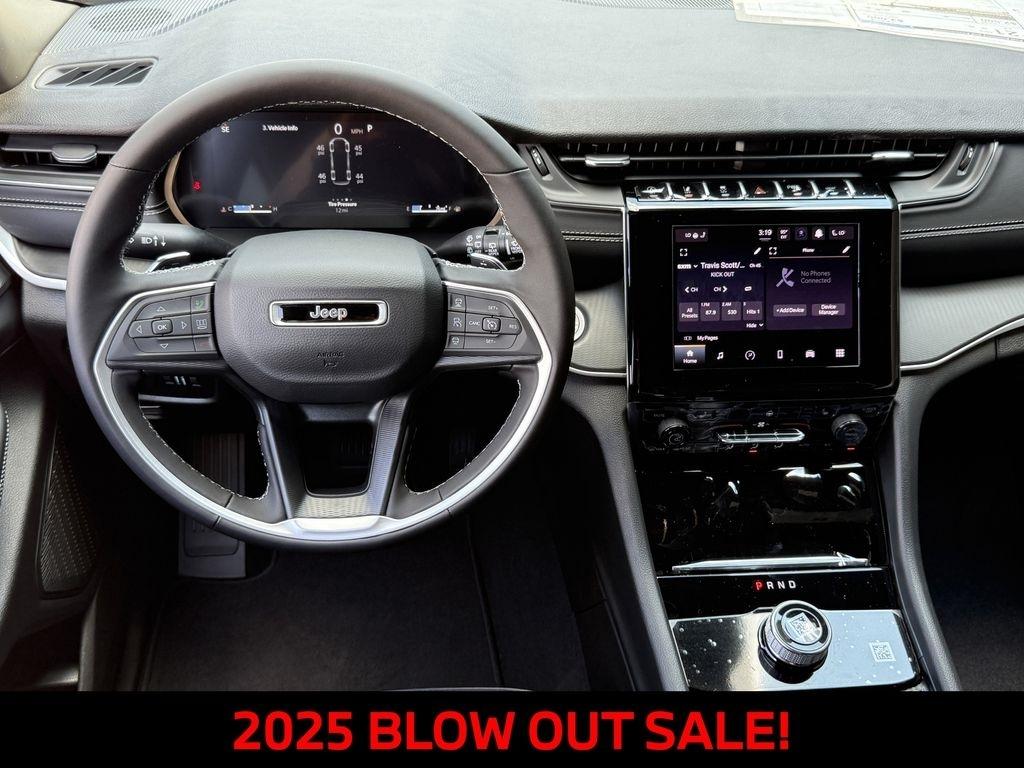 Jeep Grand Cherokee L Laredo 2025