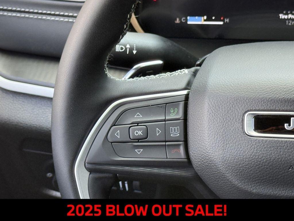 Jeep Grand Cherokee L Laredo 2025