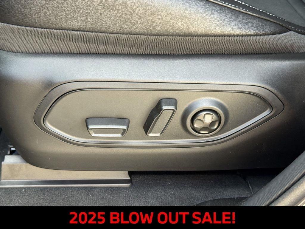 Jeep Grand Cherokee L Laredo 2025