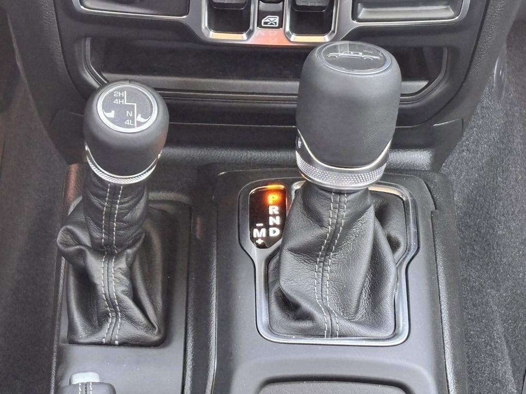 Jeep Gladiator Sport 2025