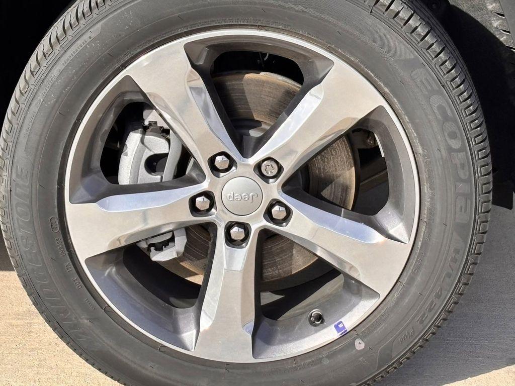 Jeep Grand Cherokee L Limited 2WD 2025