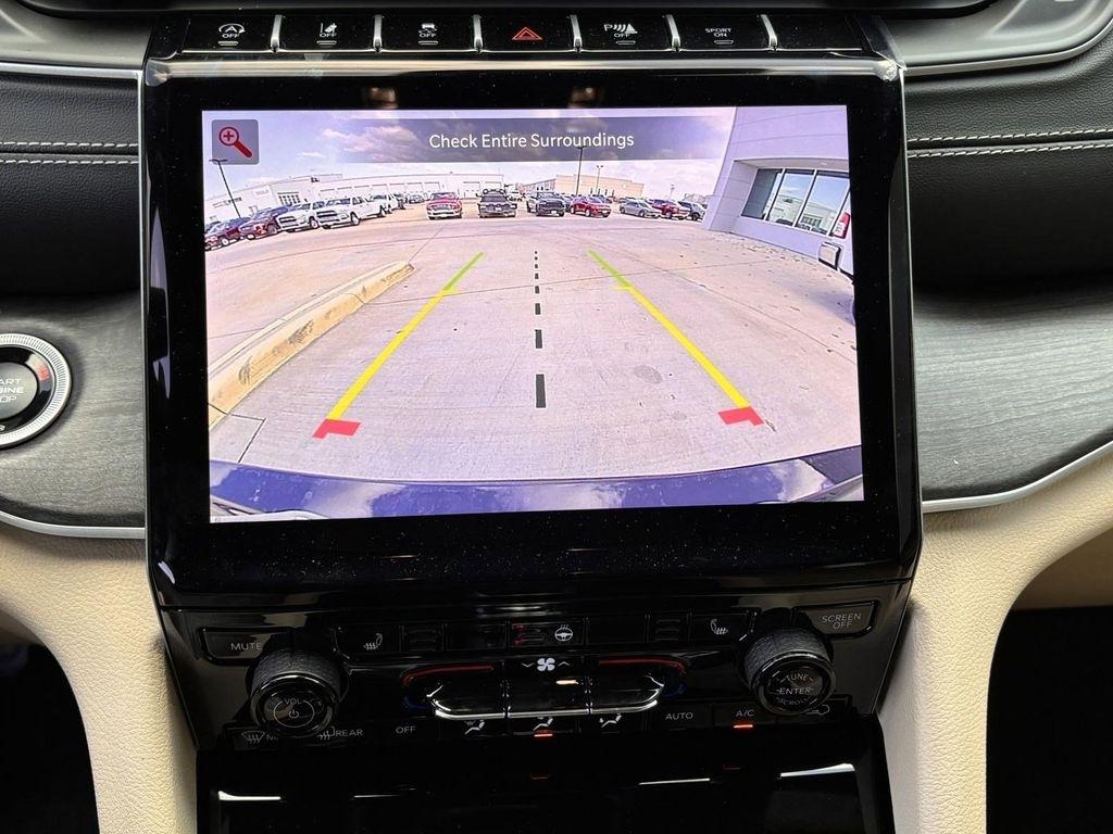 Jeep Grand Cherokee L Limited 2WD 2025