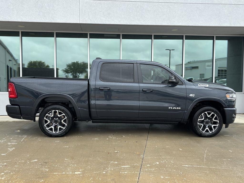 RAM 1500 Laramie Crew Cab SWB 4WD 2026