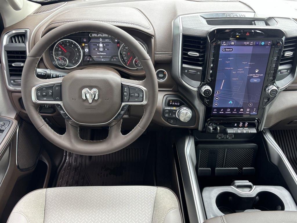 RAM 1500 Laramie Crew Cab SWB 4WD 2026
