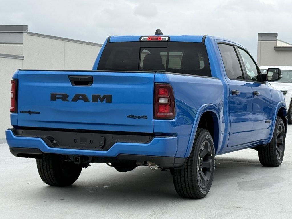RAM 1500 Big Horn Crew Cab SWB 4WD 2026