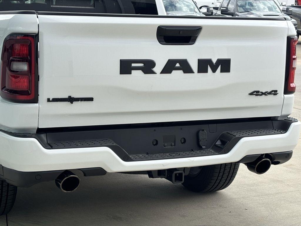 RAM 1500 Big Horn Crew Cab SWB 4WD 2026