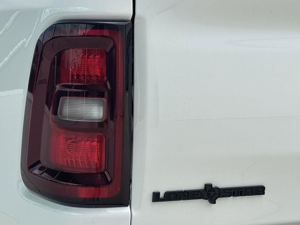 RAM 1500 Big Horn Crew Cab SWB 4WD 2026