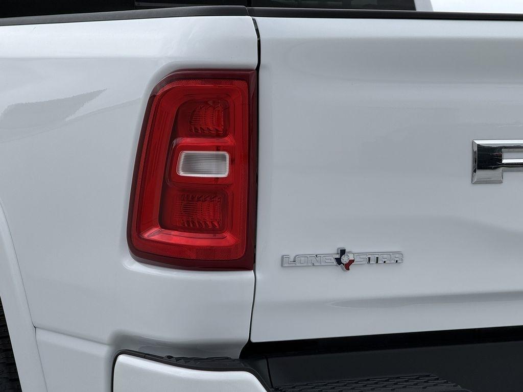 RAM 1500 Big Horn Crew Cab SWB 4WD 2026