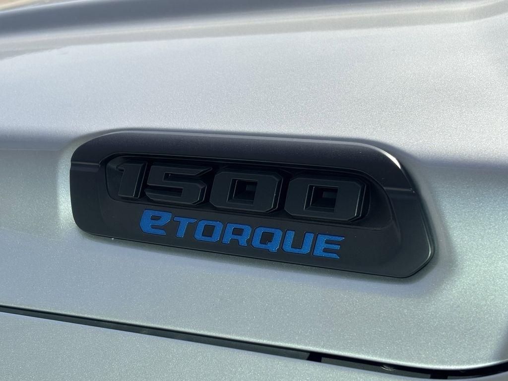 RAM 1500 Big Horn Crew Cab SWB 4WD 2026