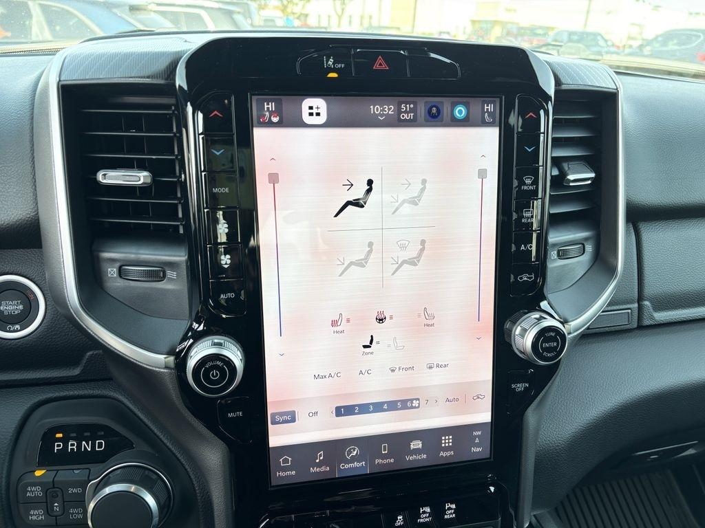 RAM 1500 Big Horn Crew Cab SWB 4WD 2026