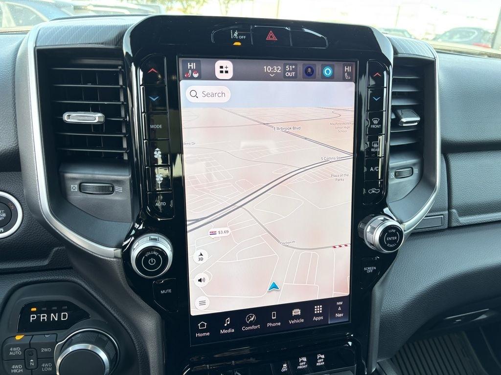 RAM 1500 Big Horn Crew Cab SWB 4WD 2026