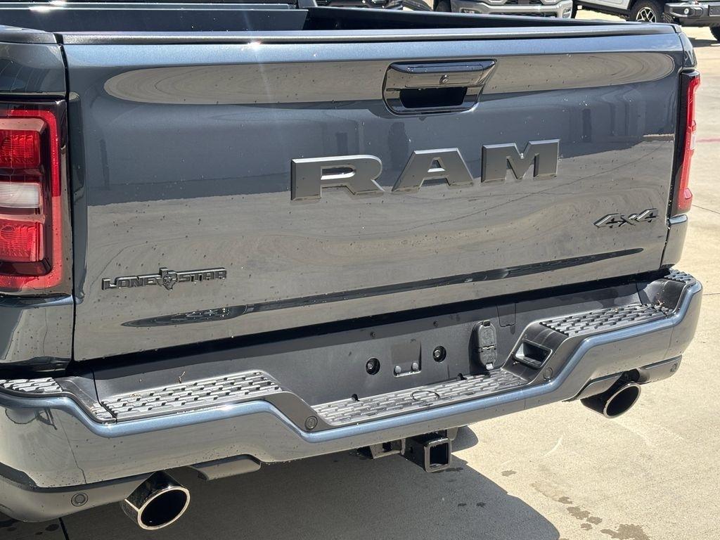 RAM 1500 Big Horn Crew Cab SWB 4WD 2026