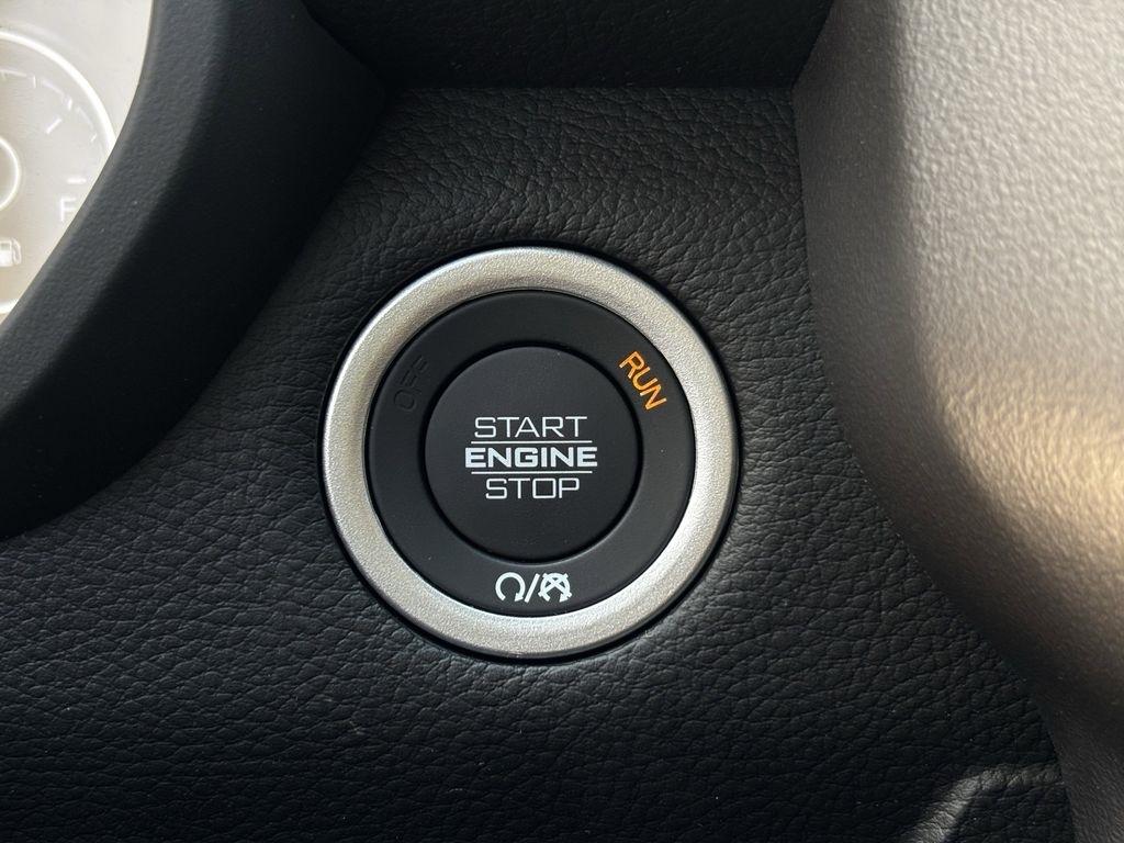 RAM 1500 Big Horn Crew Cab SWB 4WD 2026