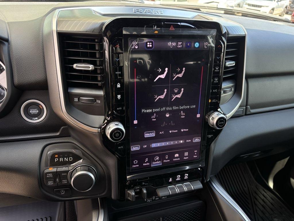 RAM 1500 Big Horn Crew Cab SWB 4WD 2026