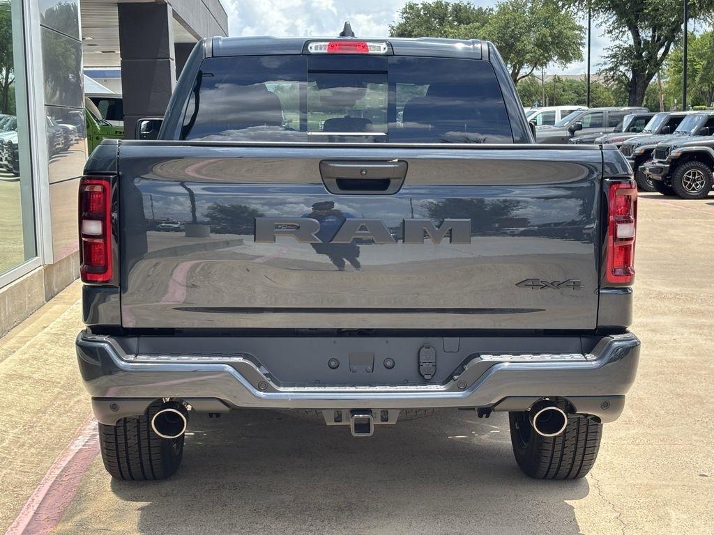 RAM 1500 Tradesman Crew Cab SWB 4WD 2026