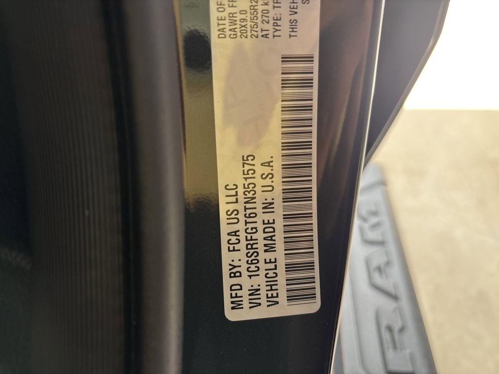 RAM 1500 Tradesman Crew Cab SWB 4WD 2026