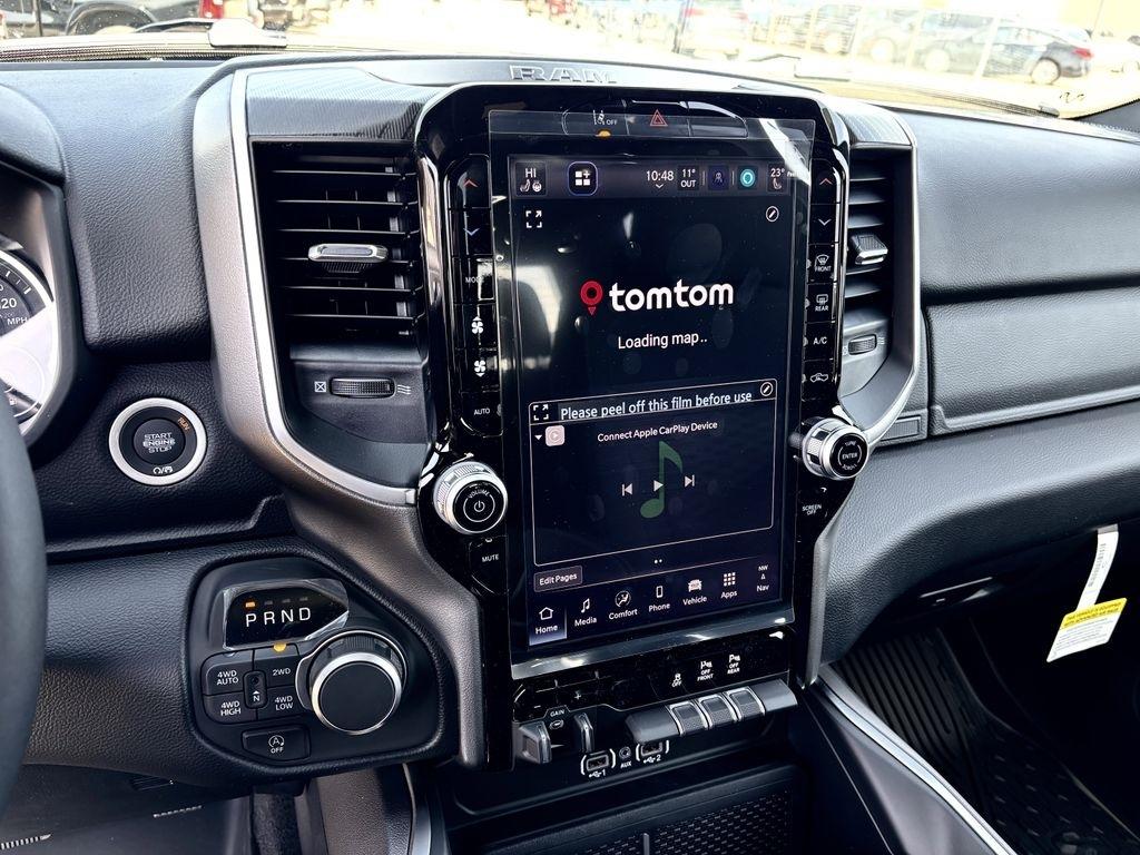 RAM 1500 Big Horn Crew Cab SWB 4WD 2026