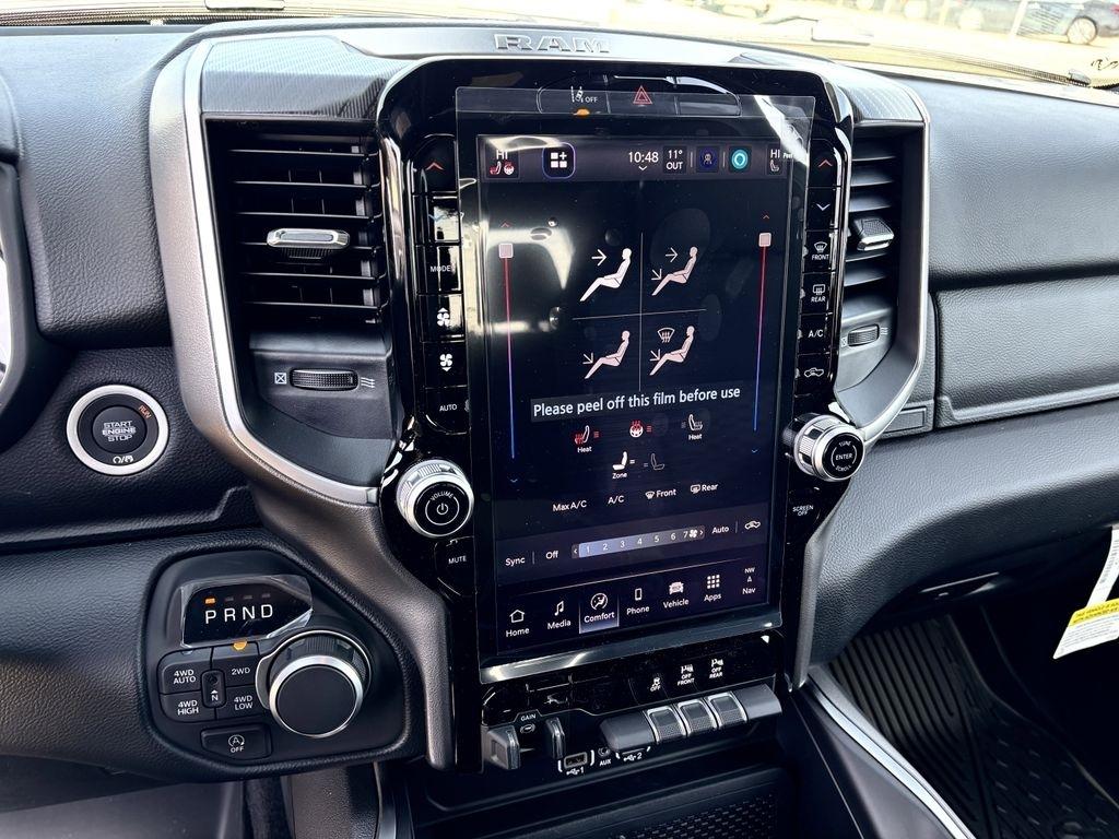 RAM 1500 Big Horn Crew Cab SWB 4WD 2026