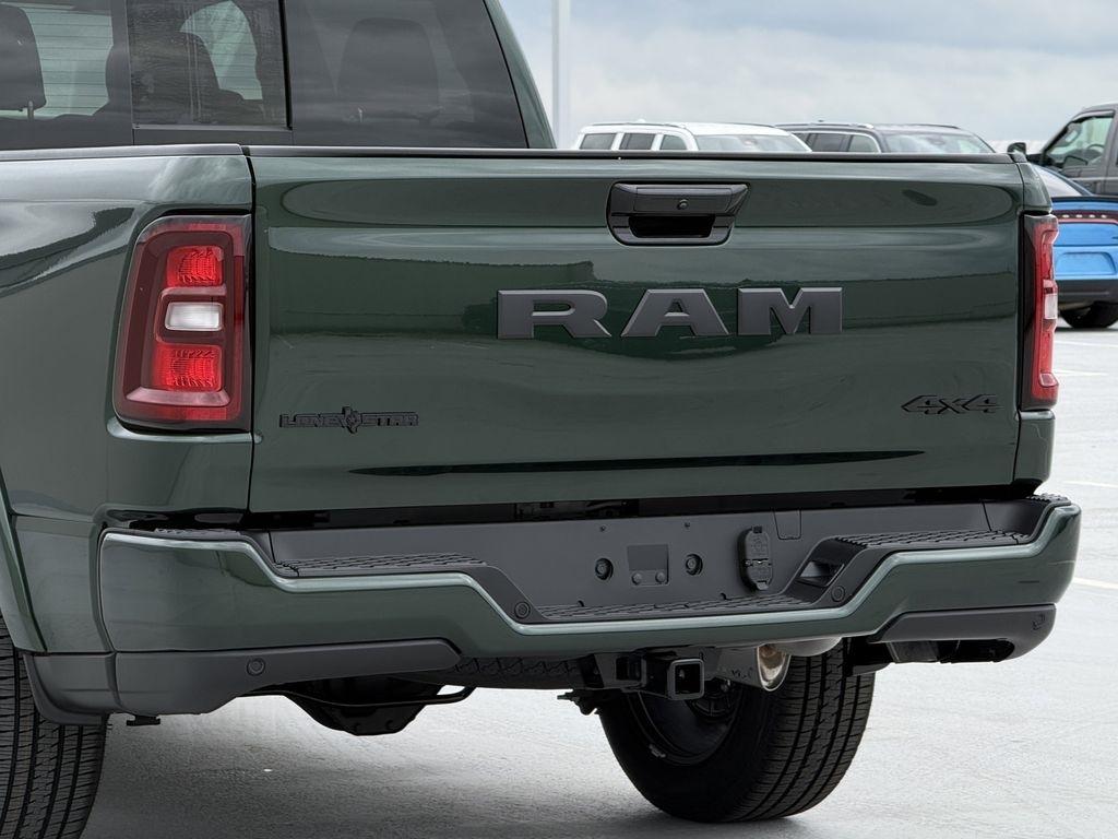 RAM 1500 Big Horn Crew Cab SWB 4WD 2026